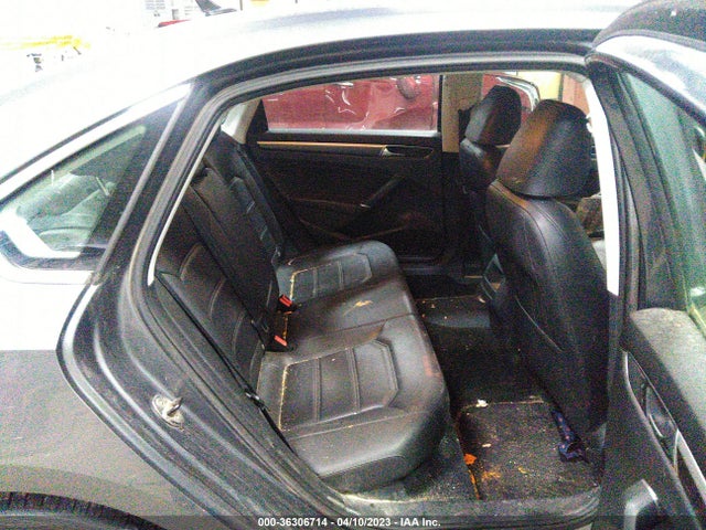 1VWDT7A32HC038976 Volkswagen Passat R-line W/comfort Pkg
