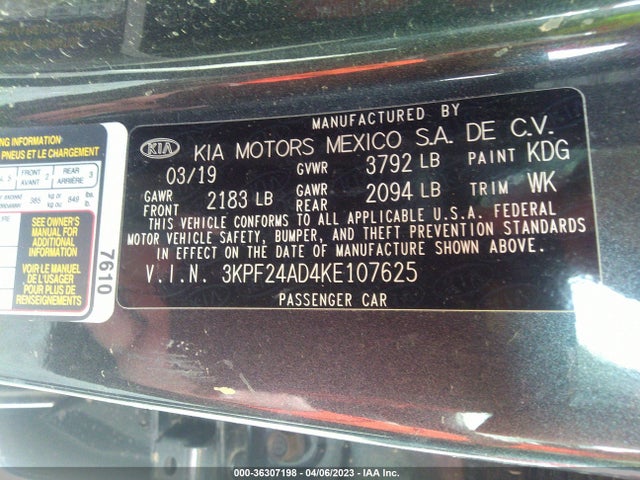 2019 KIA FORTE LXS VIN: 3KPF24AD4KE107625