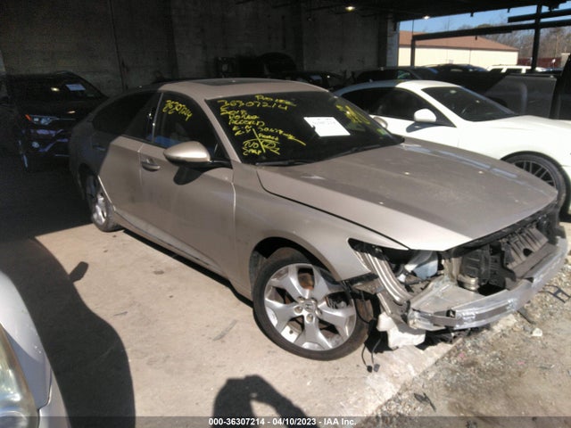 Honda Accord Touring 2018 1HGCV1F94JA097078 main image
