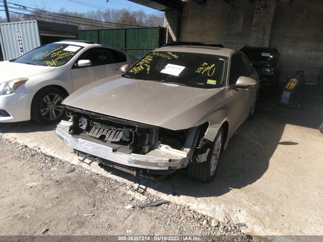 Honda Accord Touring 2018 1HGCV1F94JA097078 Image 2