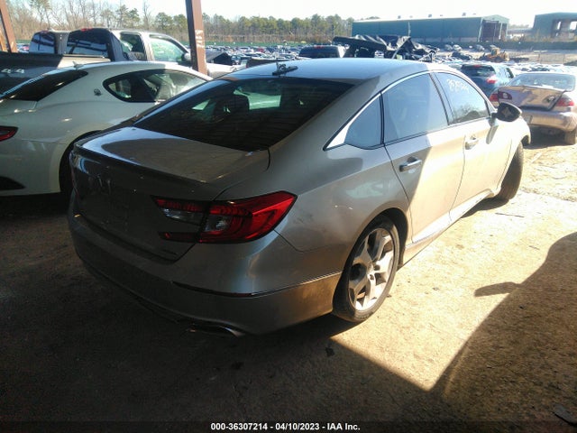 Honda Accord Touring 2018 1HGCV1F94JA097078 Image 4