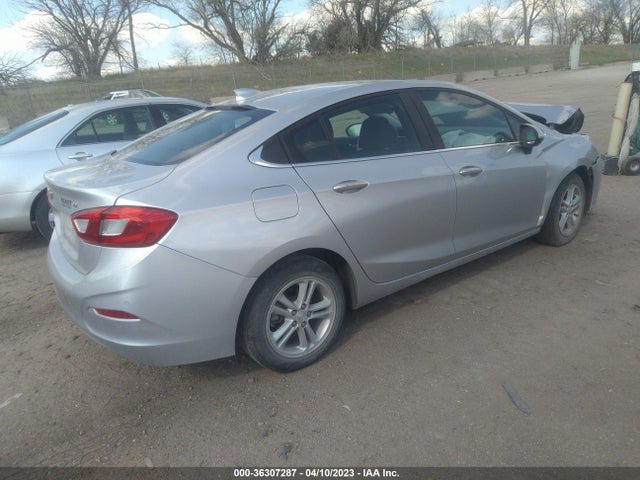 Chevrolet CRUZE LT 2018 1G1BE5SM8J7207566 Image 4