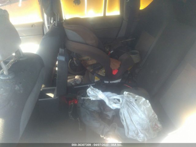 1C4NJCBA1FD131272 Jeep Compass Sport