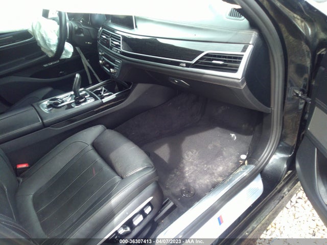 BMW 7 Series 740i 2016 WBA7E2C52GG738495 Image 5
