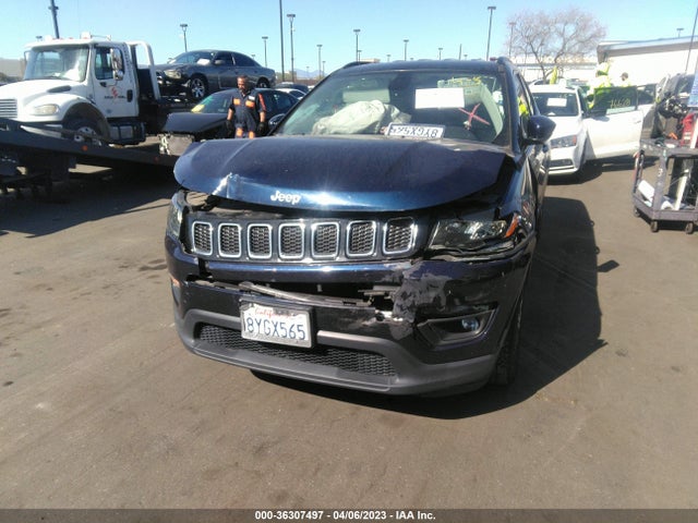 3C4NJDBB5JT103461 Jeep Compass Latitude