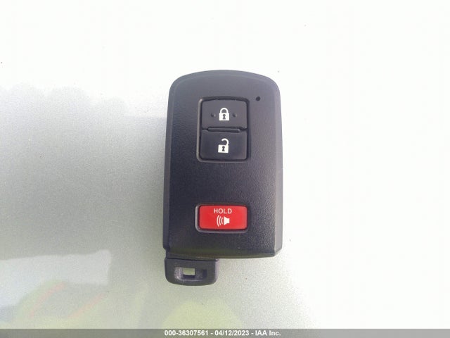 Toyota Prius V Two/five/three/four 2017 JTDZN3EU4HJ063517 Image 3