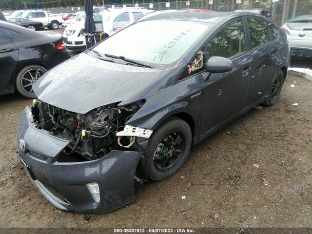Toyota Prius Four 2015 JTDKN3DU8F0420350 Image 2