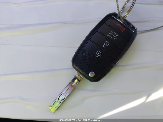 KIA SOUL + 2015 KNDJP3A53F7796383 Image 11