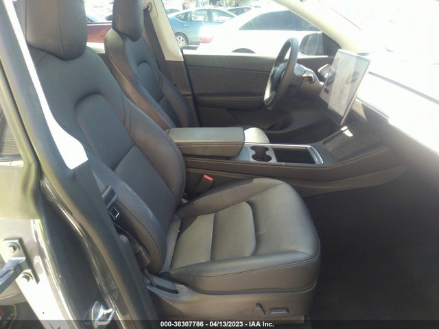 Tesla Model Y Long Range 2021 5YJYGDEE4MF301632 Image 7