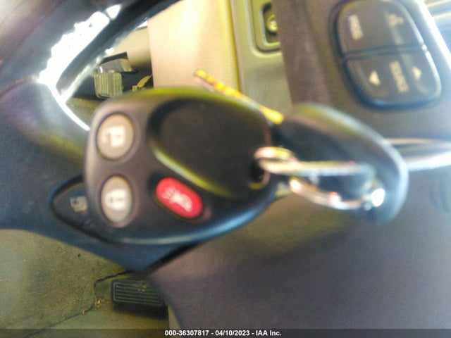 2004 GMC YUKON SLE VIN: 1GKEK13Z44R220134