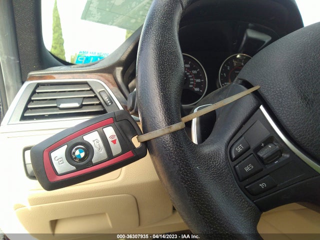 BMW 3 Series 328i 2016 WBA8E9G50GNT43265 Image 11