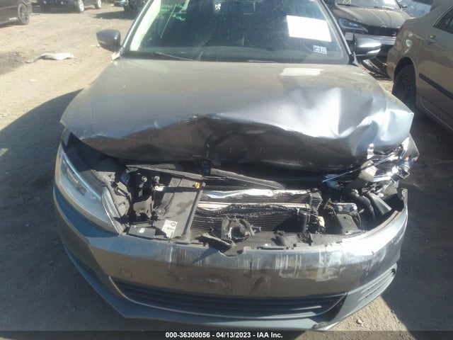 2014 VOLKSWAGEN JETTA SEDAN SE W/CONNECTIVITY VIN: 3VWD17AJ7EM247709
