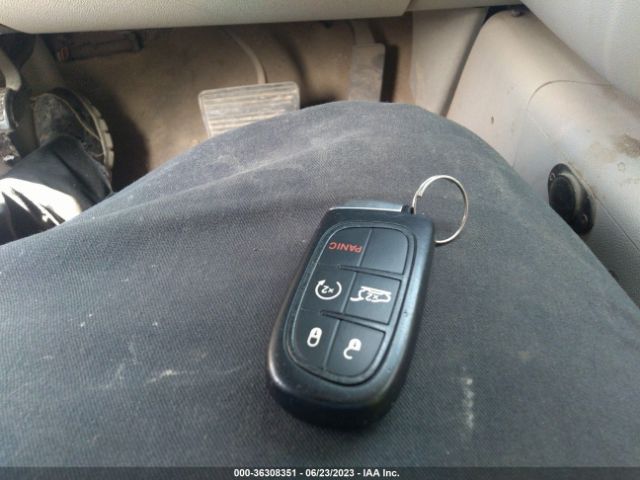 1C4PJLCS6FW643453 Jeep Cherokee Latitude