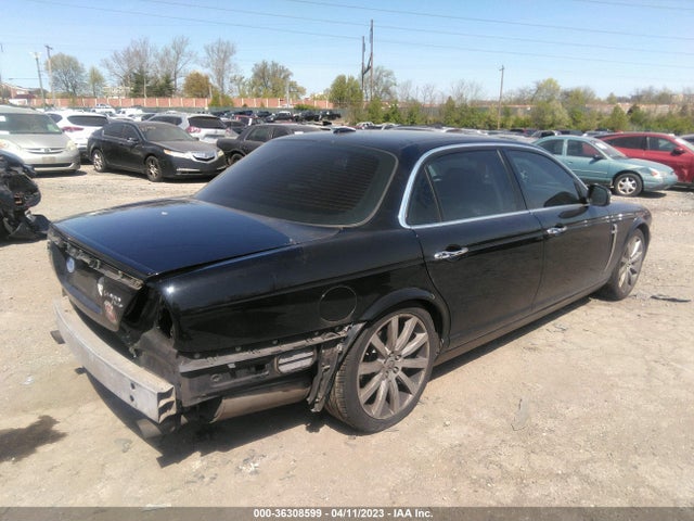 2008 JAGUAR XJ VANDEN PLAS VIN: SAJWA82B18SH23543