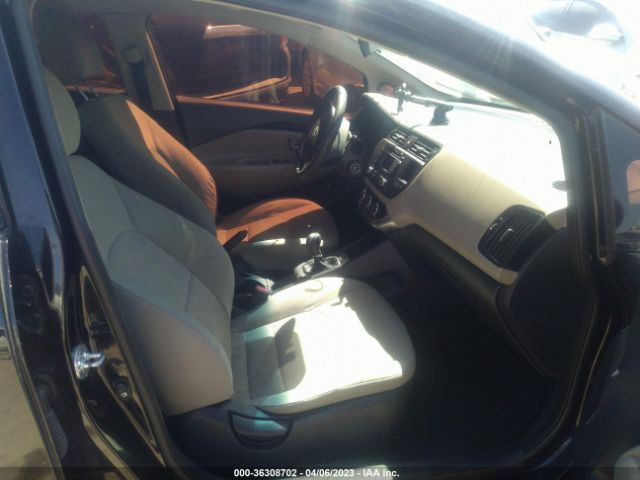 KNADM5A30F6494570 KIA RIO LX