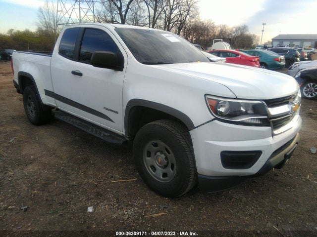 2015 1GCHSAEAXF1215831 main image