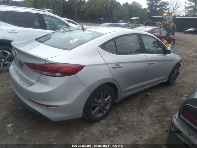 2017 HYUNDAI ELANTRA SE VIN: KMHD84LFXHU207142