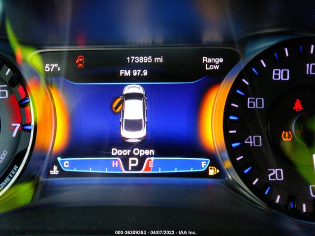 Chrysler 200 S 2015 1C3CCCBB2FN750553 Image 8