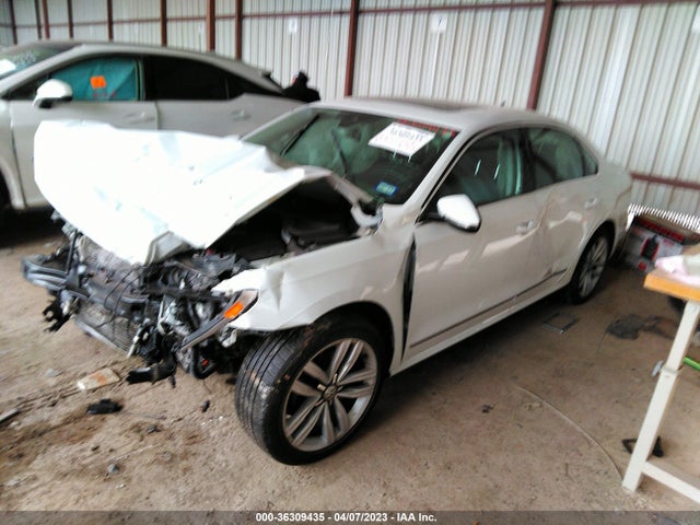 1VWCT7A31HC058065 Volkswagen Passat 1.8t Sel Premium