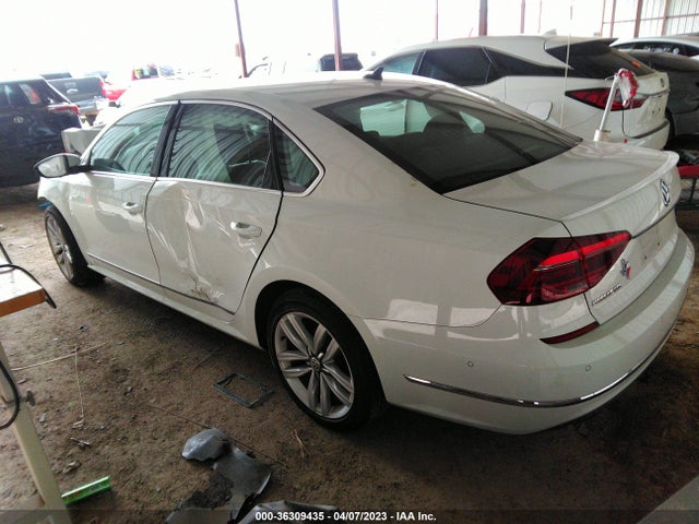 1VWCT7A31HC058065 Volkswagen Passat 1.8t Sel Premium