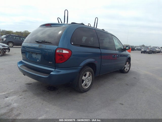 2005 DODGE GRAND CARAVAN SXT VIN: 2D4GP44L95R369249