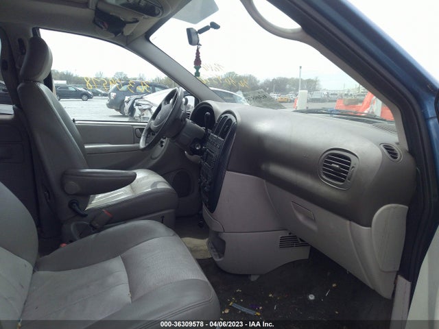 2005 DODGE GRAND CARAVAN SXT VIN: 2D4GP44L95R369249