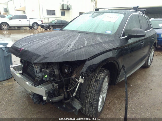 WA1BNAFY8L2073875 Audi Q5 Premium Plus
