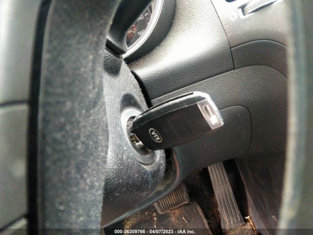 3KPFK4A7XJE263287 KIA FORTE LX