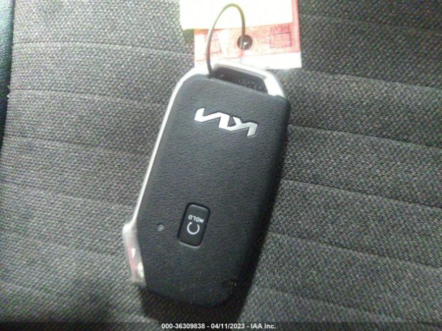 KNDEUCAA6N7296370 KIA SELTOS S