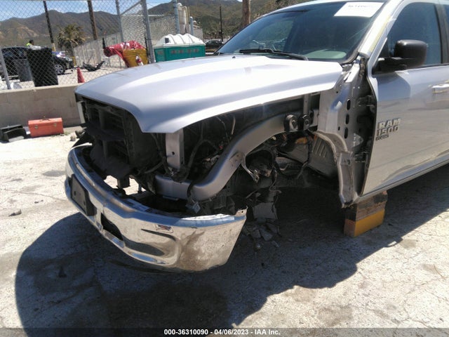 1C6RR6TT6KS528159 RAM 1500 Classic Slt