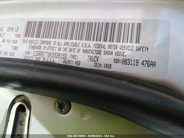 1C6RR6TT6KS528159 RAM 1500 Classic Slt