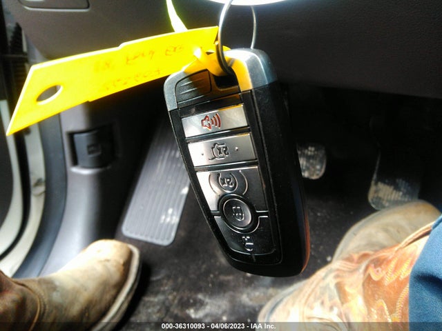2018 Ford Expedition, VIN: 1FMJU2AT7JEA66042