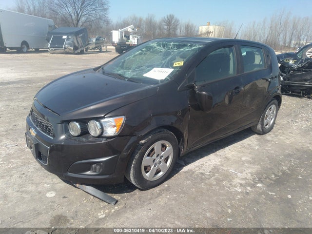 Chevrolet SONIC LS 2014 1G1JA6SHXE4198327 Image 2