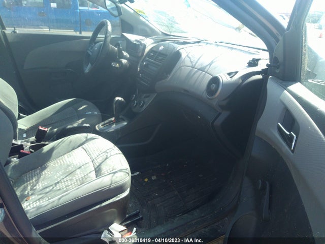 Chevrolet SONIC LS 2014 1G1JA6SHXE4198327 Image 6