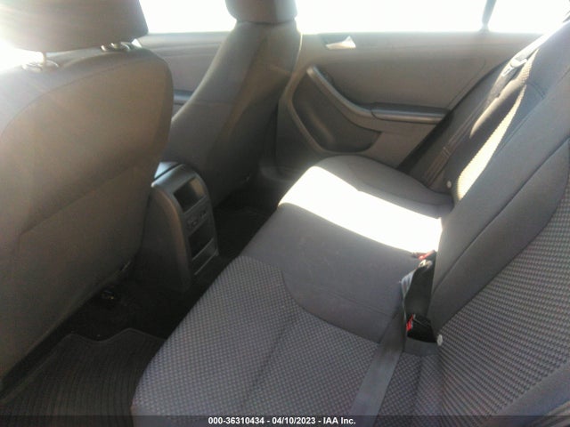 3VW2K7AJ9EM322978 Volkswagen Jetta Sedan S