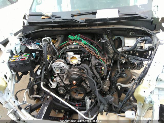 1GKS1GKD5NR122083 GMC Yukon Xl Slt