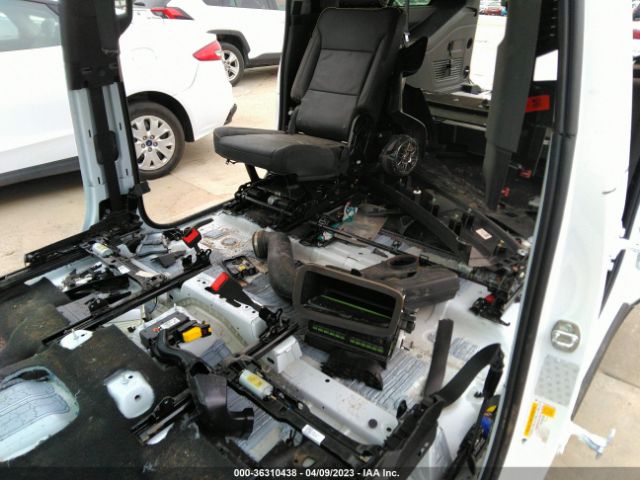 1GKS1GKD5NR122083 GMC Yukon Xl Slt