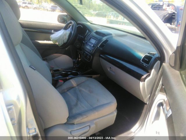 5XYKTCA64EG487869 KIA SORENTO LX