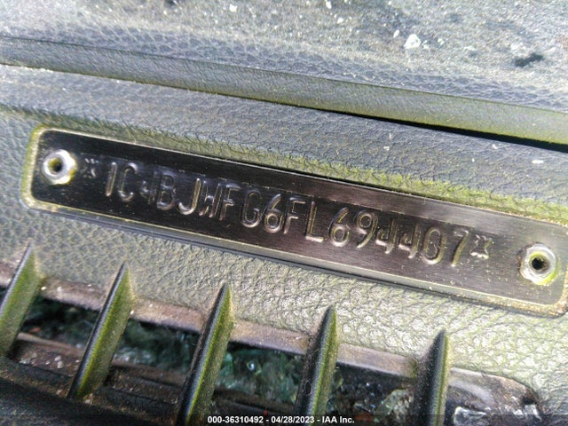 1C4BJWFG6FL694407 Jeep Wrangler Unlimited Rubicon
