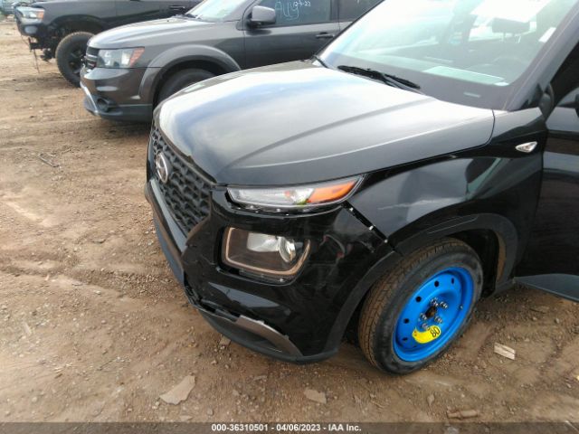 KMHRB8A35LU034176 Hyundai Venue Se