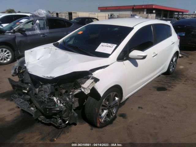 KNAFX5A80G5598513 KIA Forte 5-door Ex