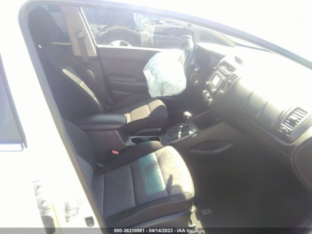 KNAFX5A80G5598513 KIA Forte 5-door Ex