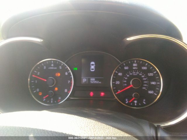 KNAFX5A80G5598513 KIA Forte 5-door Ex