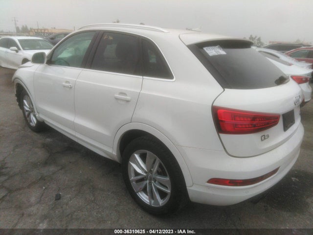 WA1EFCFS3GR018653 Audi Q3 Premium Plus