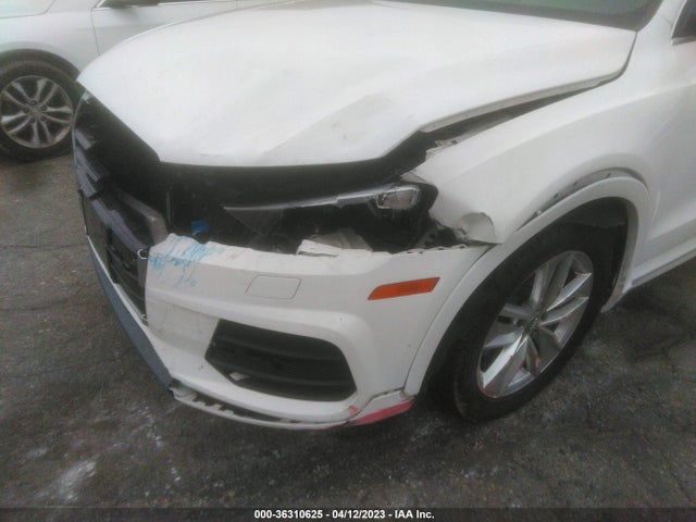 WA1EFCFS3GR018653 Audi Q3 Premium Plus