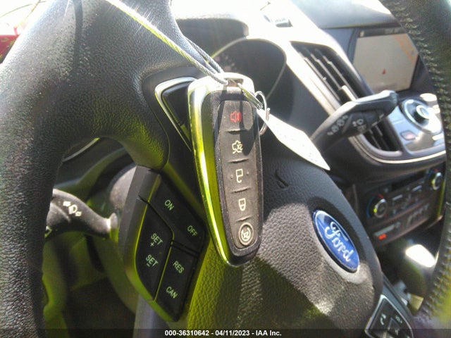 2017 Ford Escape, VIN: 1FMCU0JD7HUE04688