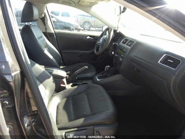 3VWD17AJ0EM363298 Volkswagen Jetta Sedan Se