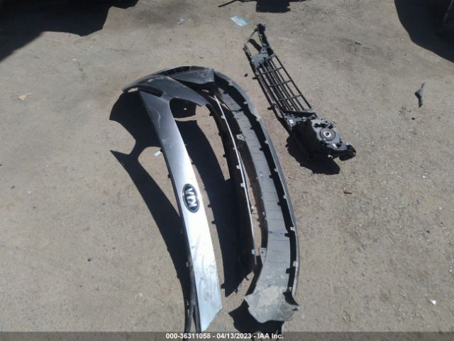 KNDCE3LC7H5095497 KIA Niro Touring