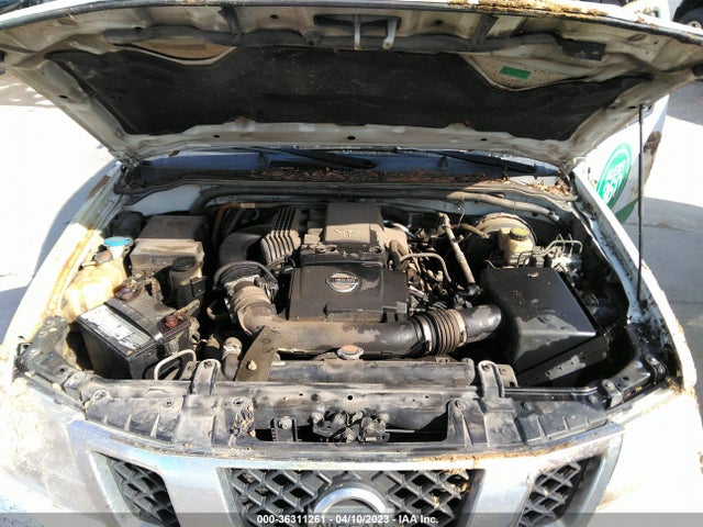 2015 NISSAN FRONTIER SV/DESERT RUNNER VIN: 1N6AD0CU8FN757311