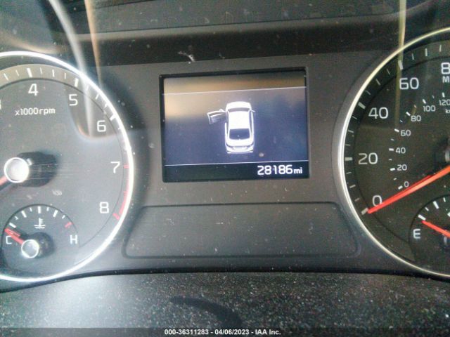 3KPF24AD6ME401773 KIA Forte Lxs